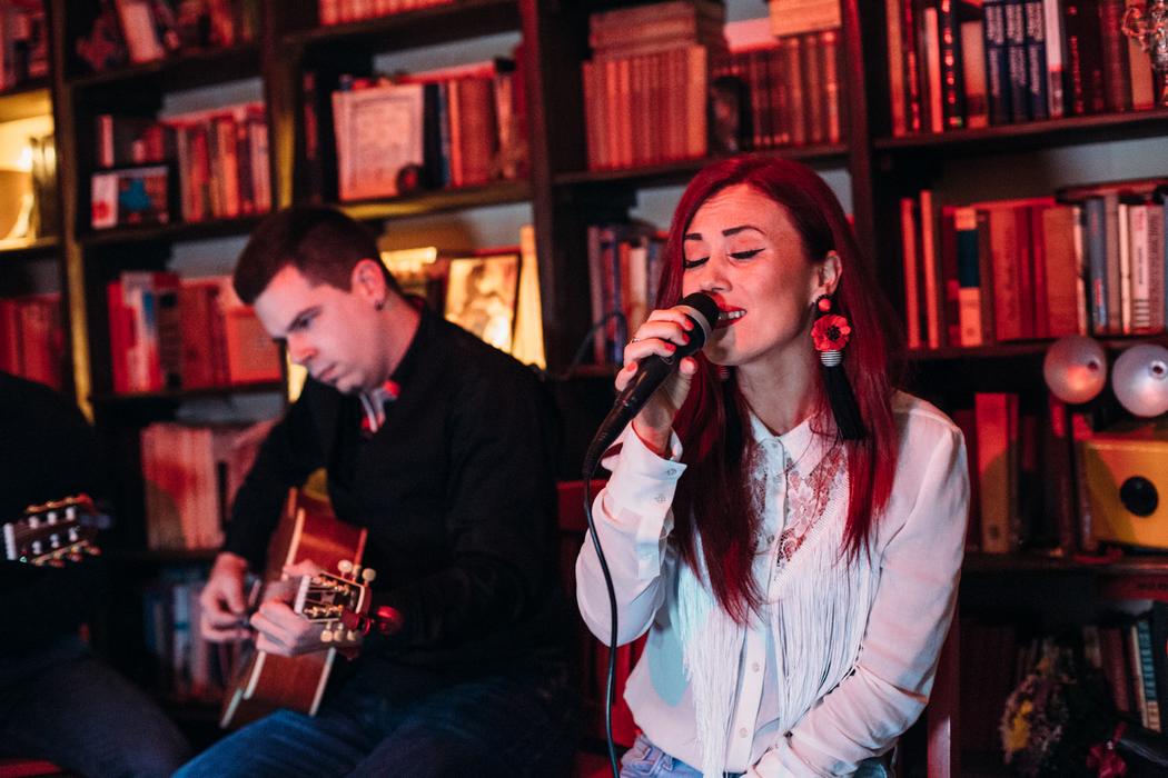 Nikolina Tomljanović održala promociju samostalnog albuma ‘Put po mom’ u caffe baru Dnevni Boravak