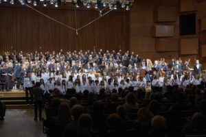 Zbor i Simfonijski orkestar HRT-a sinoć su se udružili u izvedbi Ratnog rekvijema