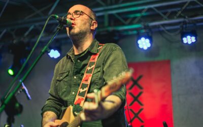 Izgubljeni Vikend donosi blagdanski singl: Kitimo naš prvi bor